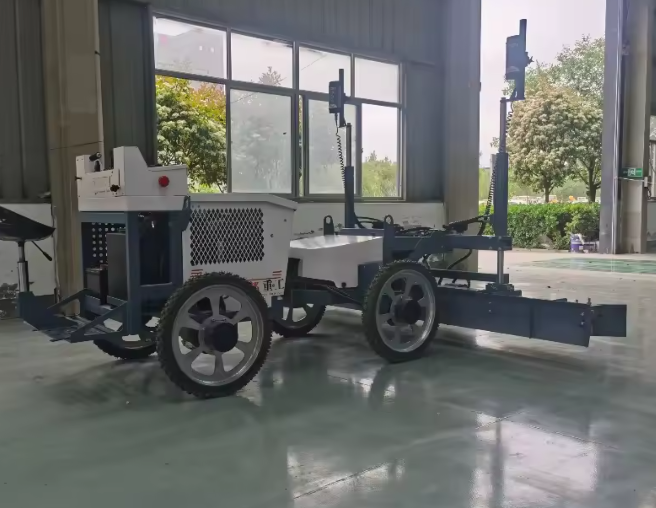 Omnigineer® Concrete Laser Screed Machine